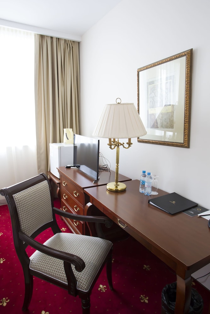 ATYRAU DASTAN HOTEL 20/30