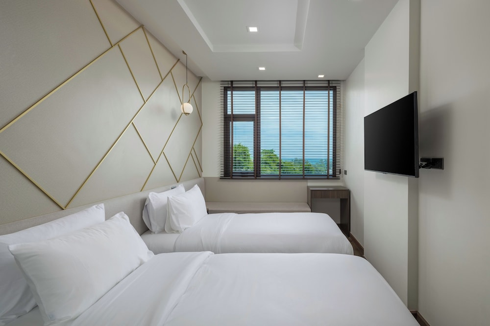 Family Suite, Multiple Beds, Sea View
