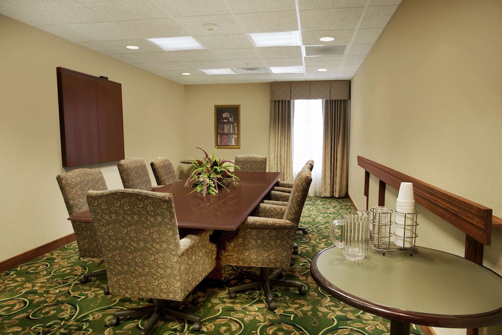 Hampton Inn Sidney 36/41