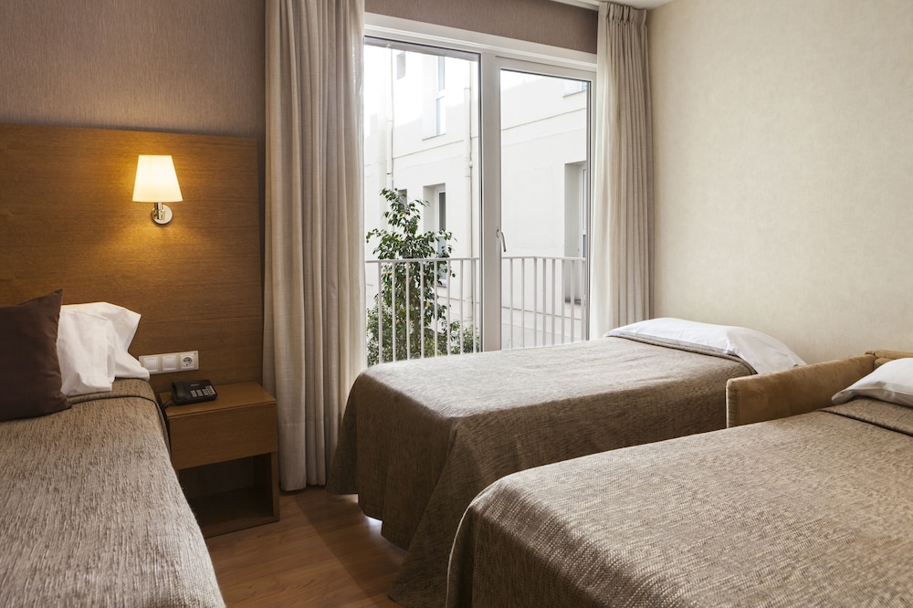 Don Paco Hotel 35/77