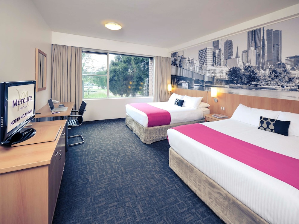 Mercure North Melbourne 5/63