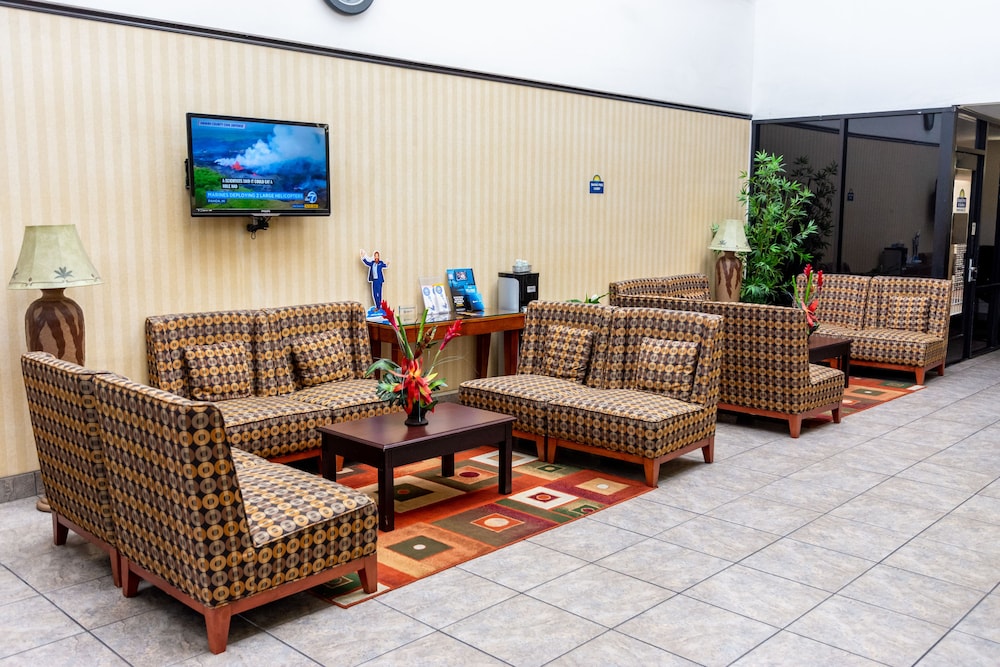 Days Inn & Suites By Wyndham Artesia 27/37