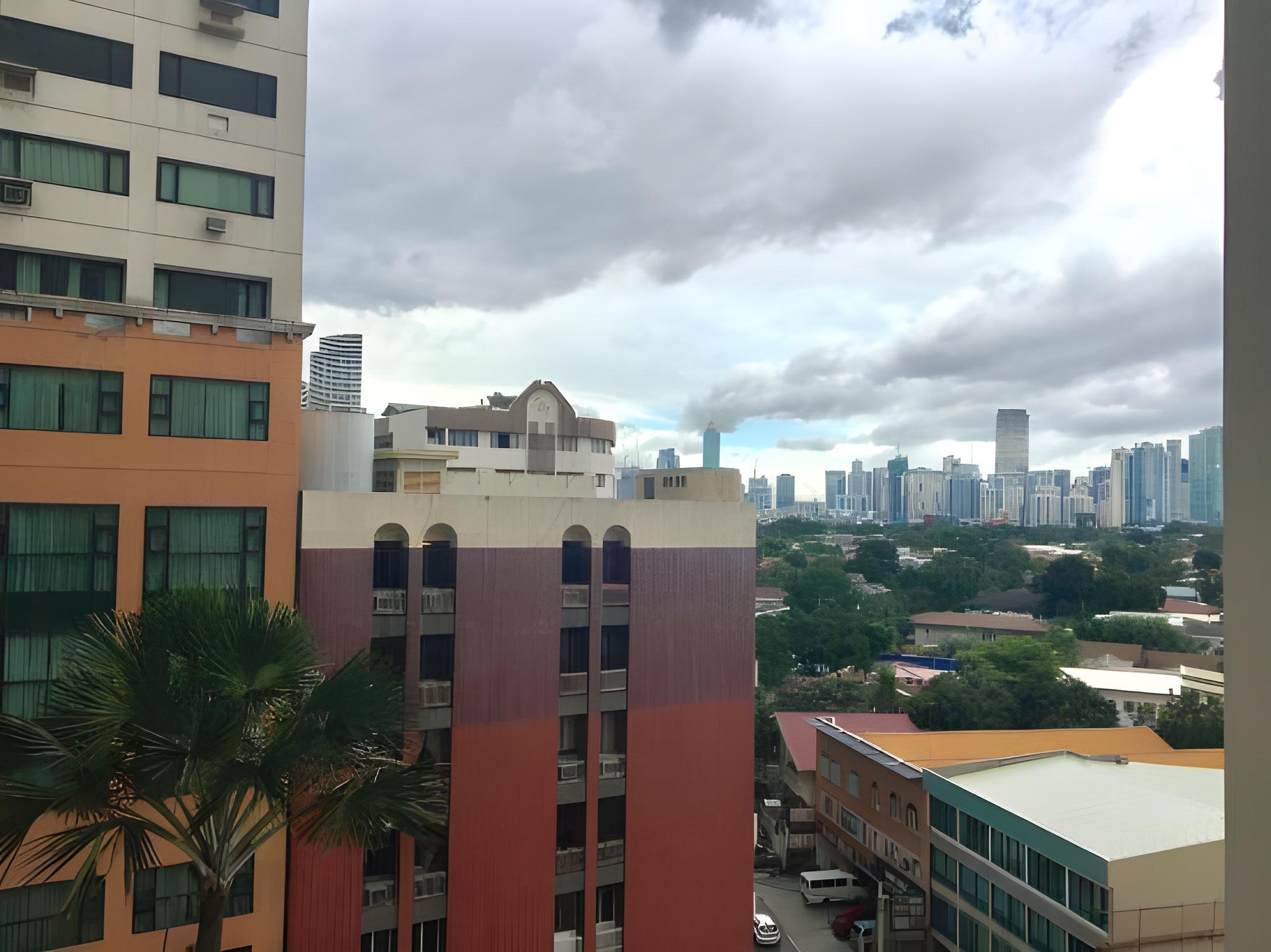 Dragonlink Suites 8/42