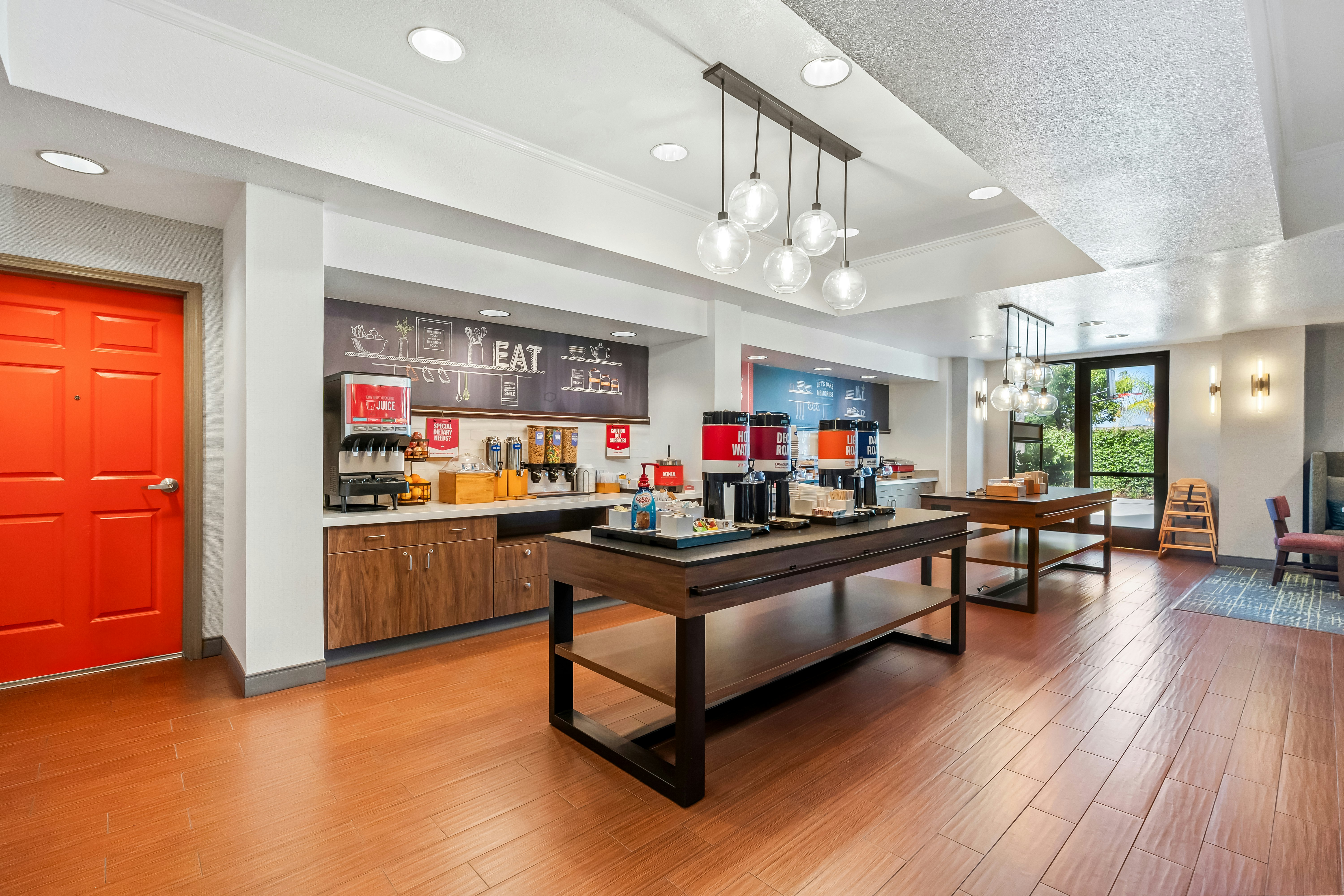 Hampton Inn and Suites Lathrop 9/61