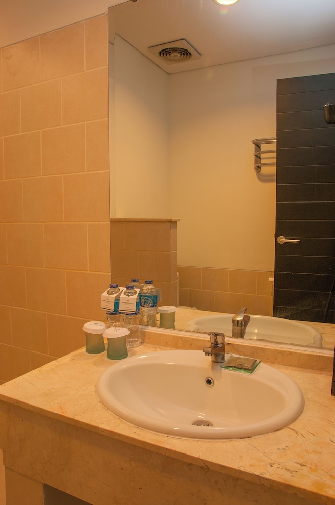 Hotel Santika Bangka 45/46