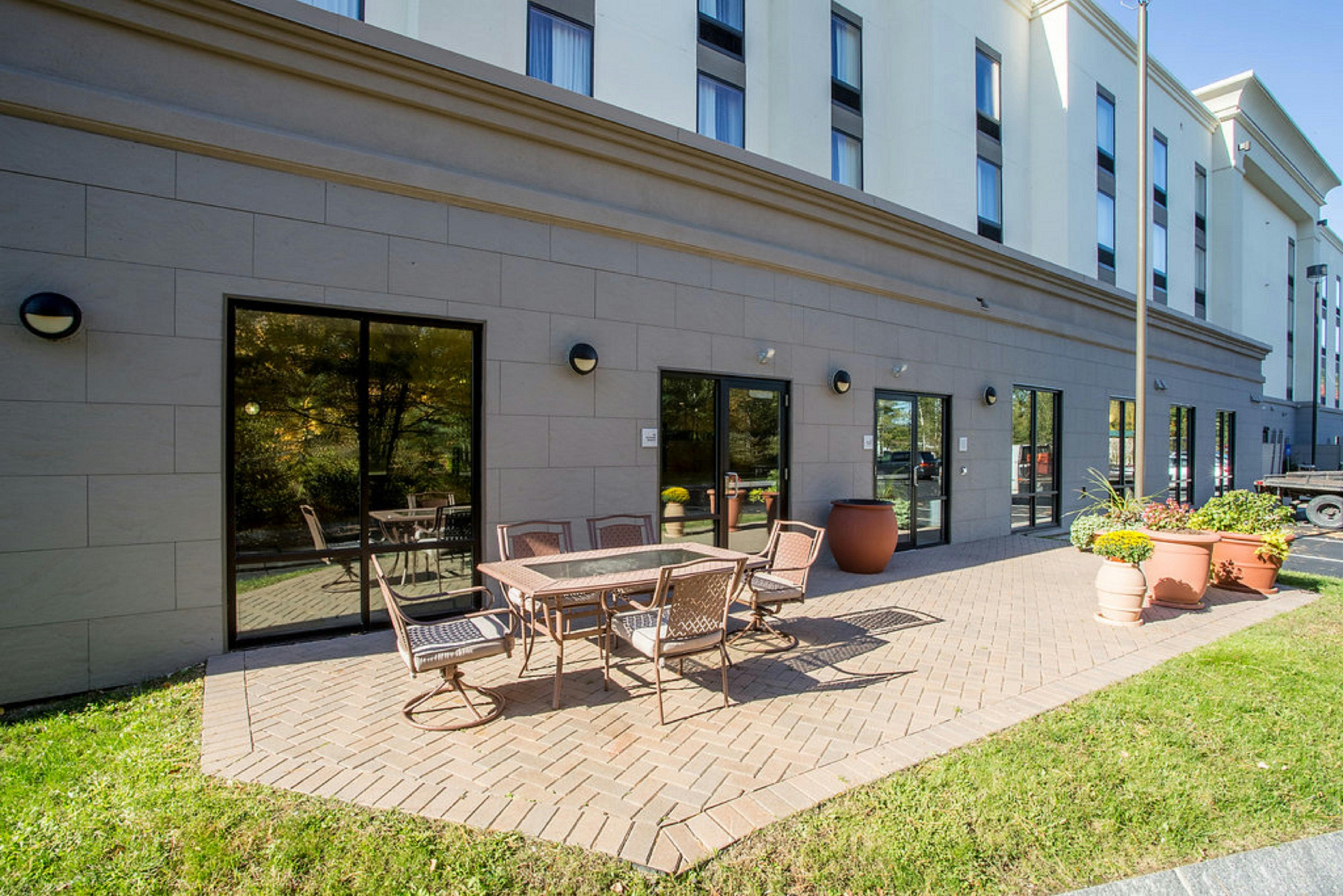 Hampton Inn & Suites Tilton 65/66