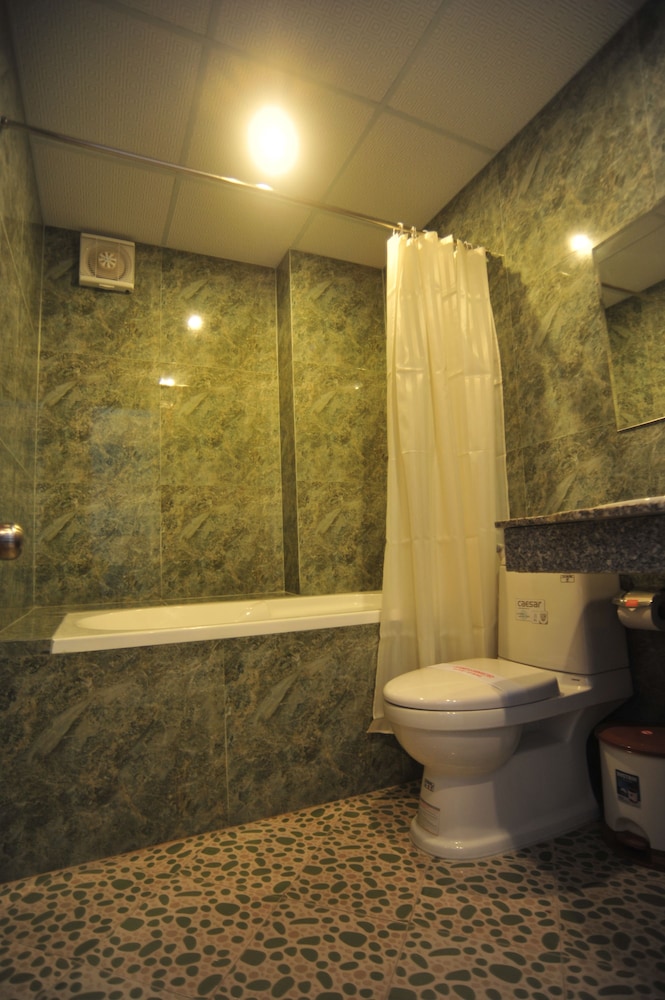 Hong Thien Ruby Hotel 41/58