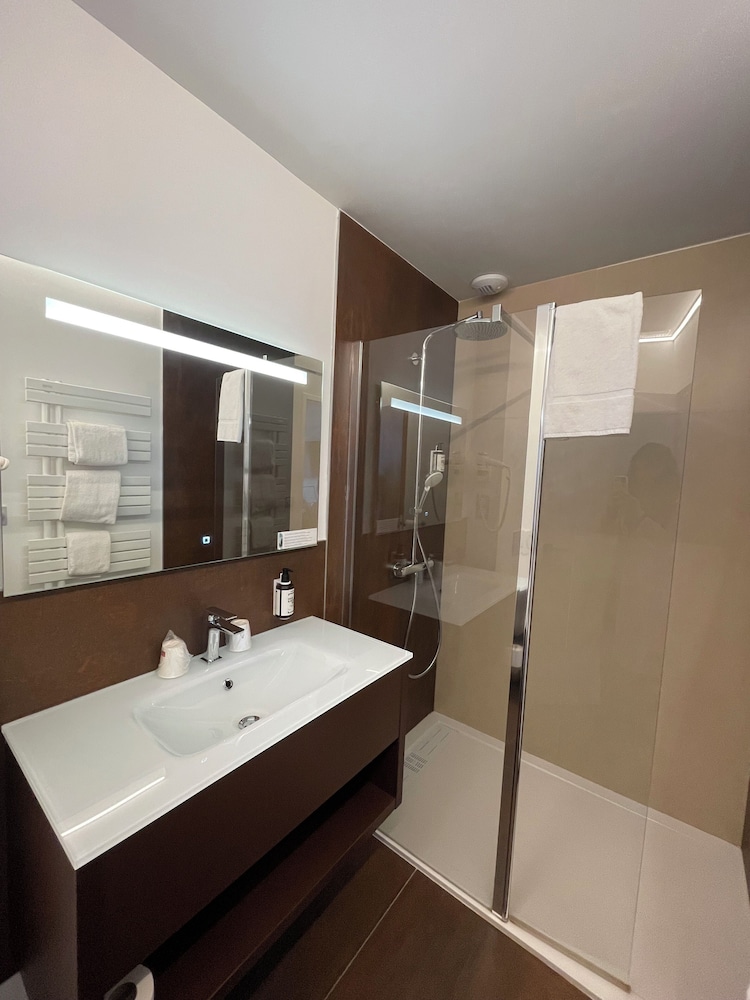 Hotel Le Manoir du Roselier 46/50