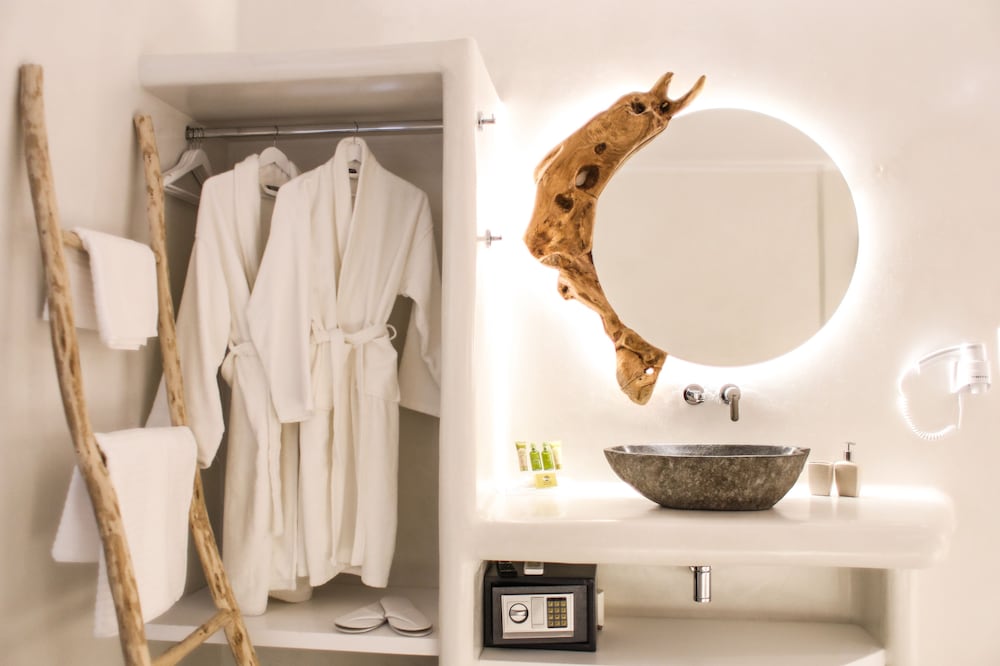 Villa Elina Suites And More 5/46