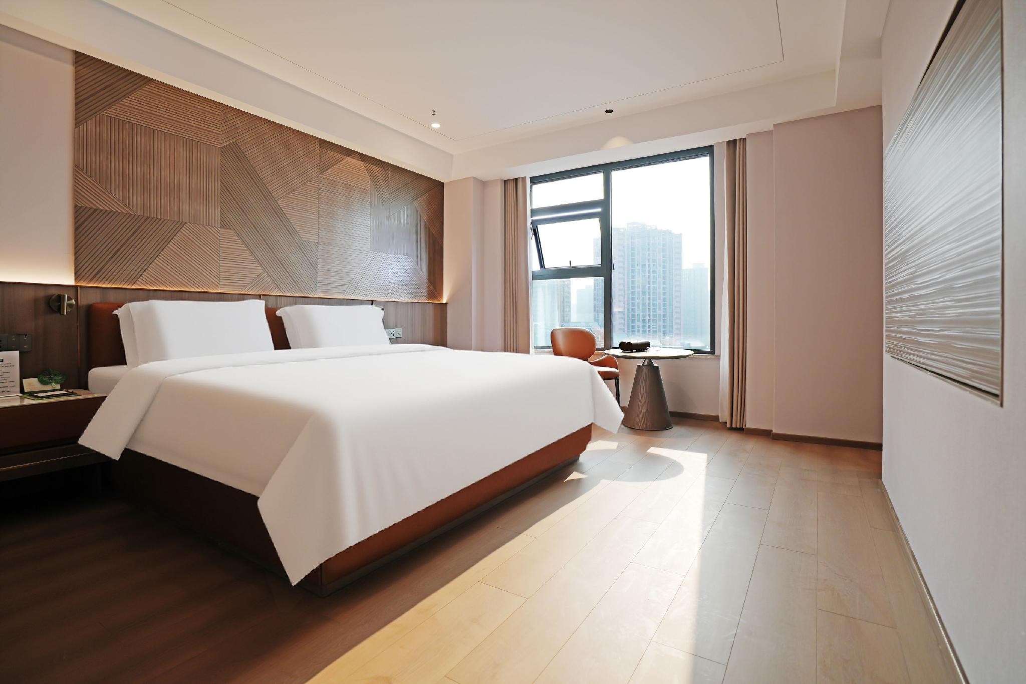 Caifu Holiday Hotel 8/37