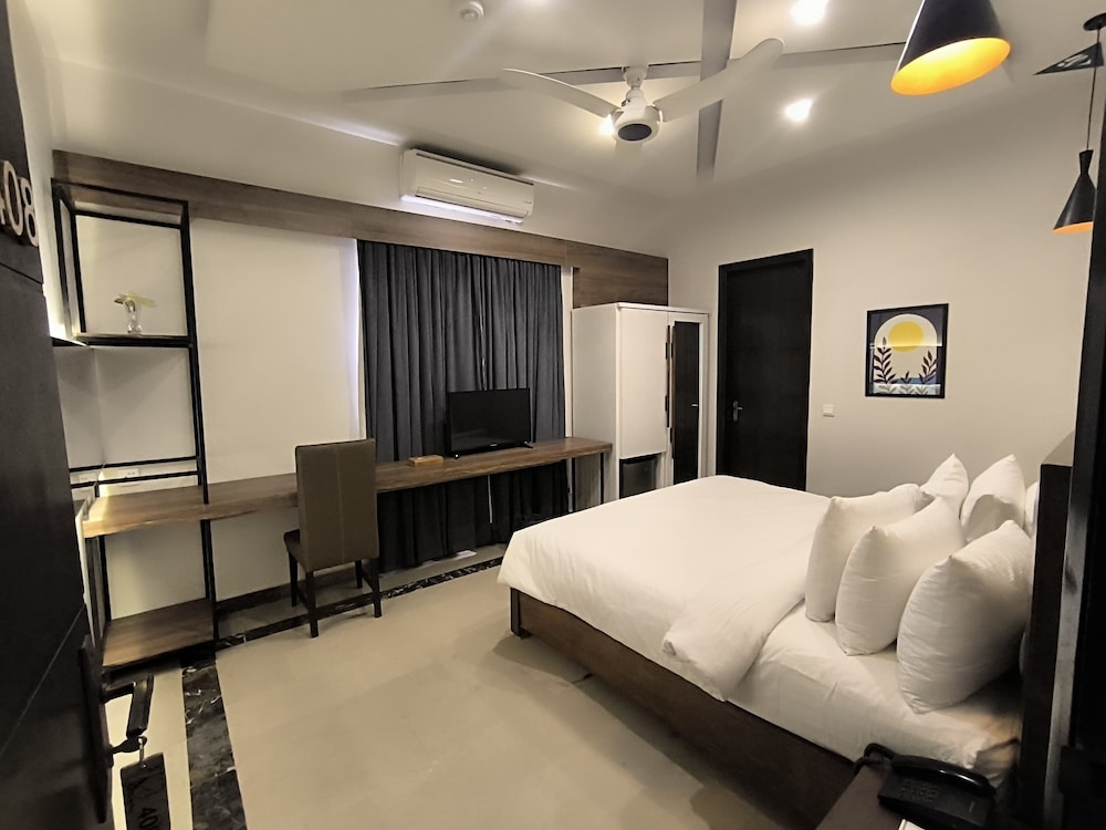 Xefan Hotel and Suites 16/59