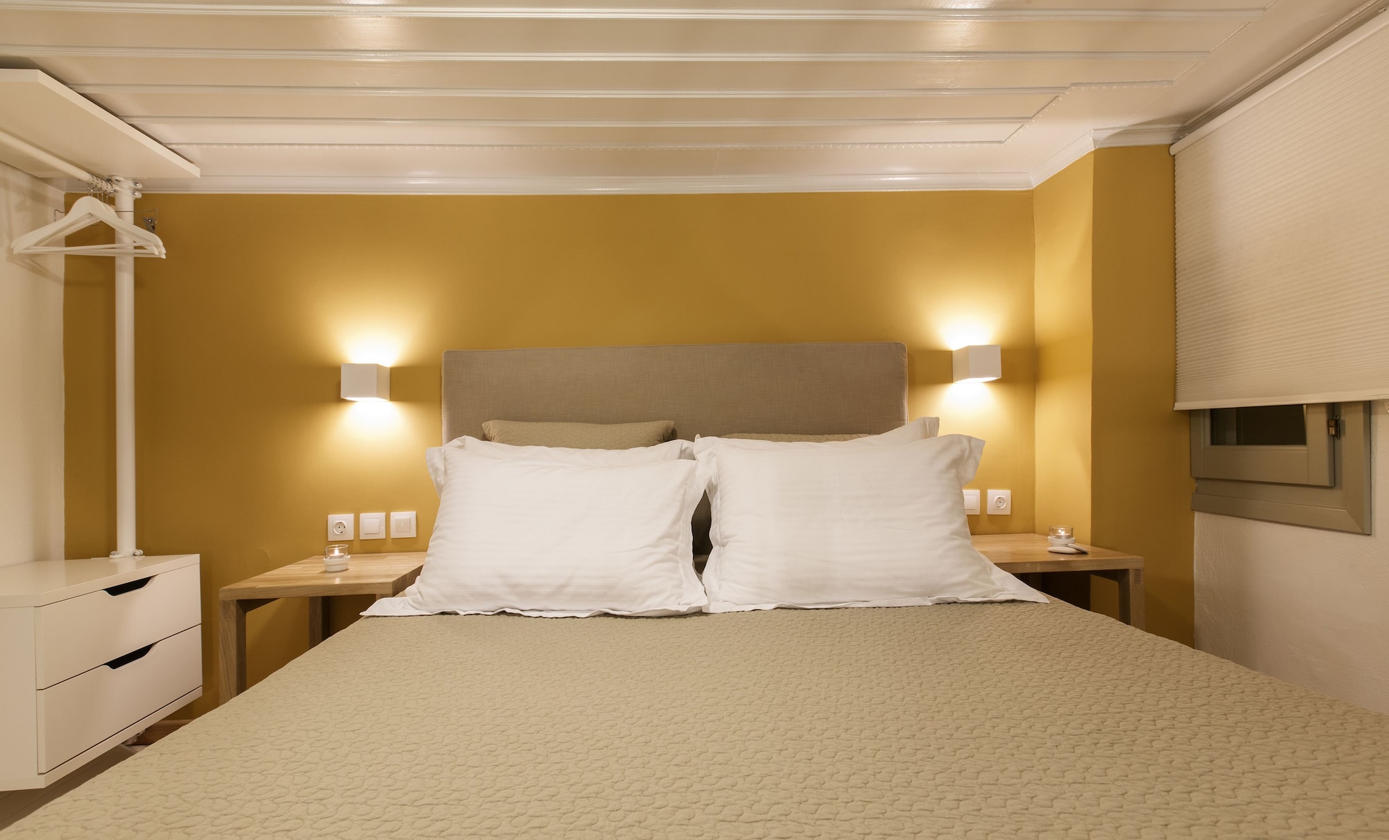Yellow, Classic, King Bed, Sofa