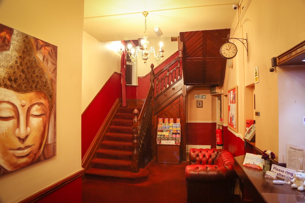 Croft Hotel 9/60