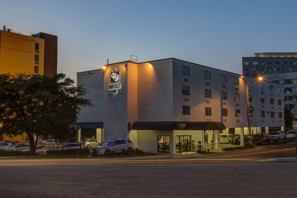 University Inn At Duke Hospital 4/42
