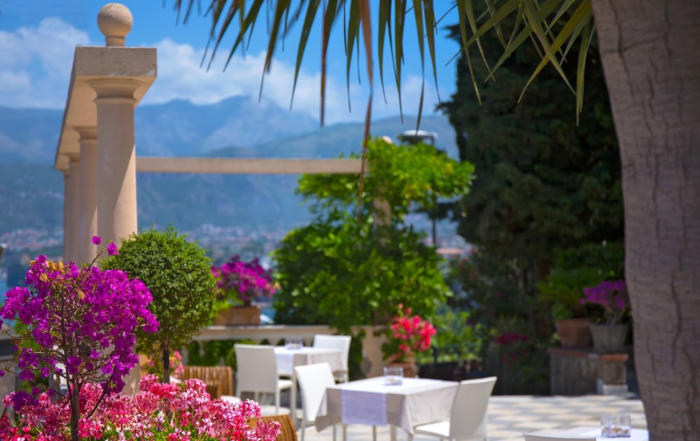 Hotel Miramare Sorrento 60/63