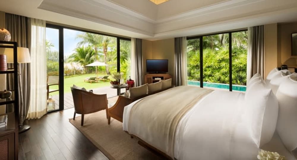 Pool, Sala, Villa, King Bed، Anantara Layan Phuket Resort 2/6