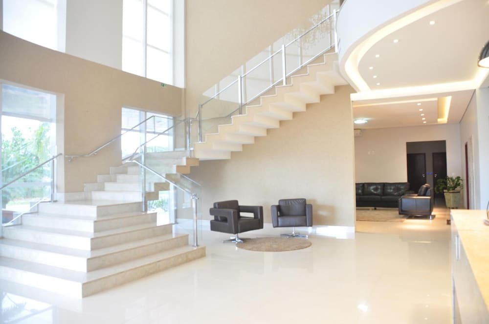 Kamur Plaza Hotel 23/41