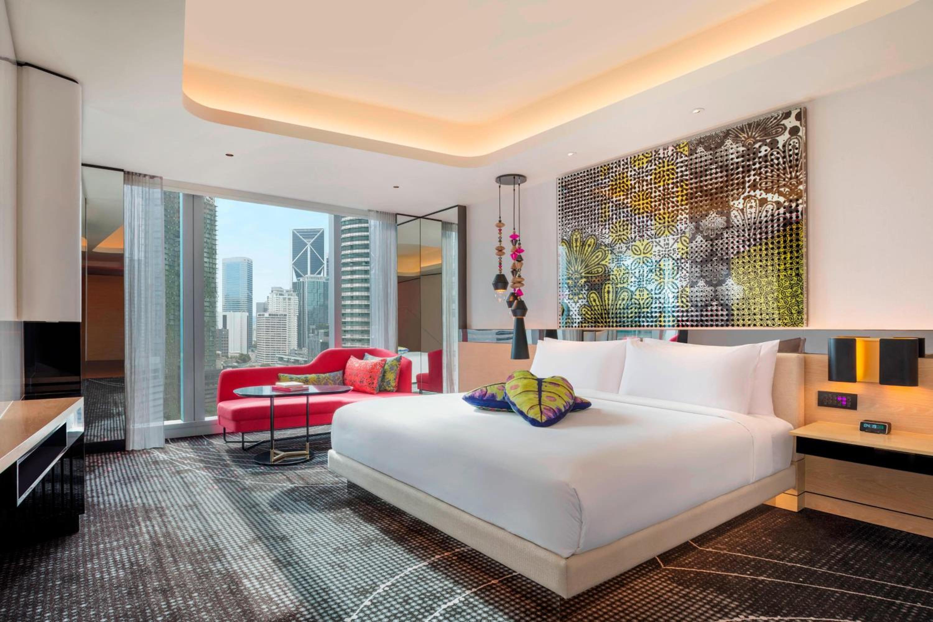 Guest Room, Deluxe, King Bed, Twin Towers View