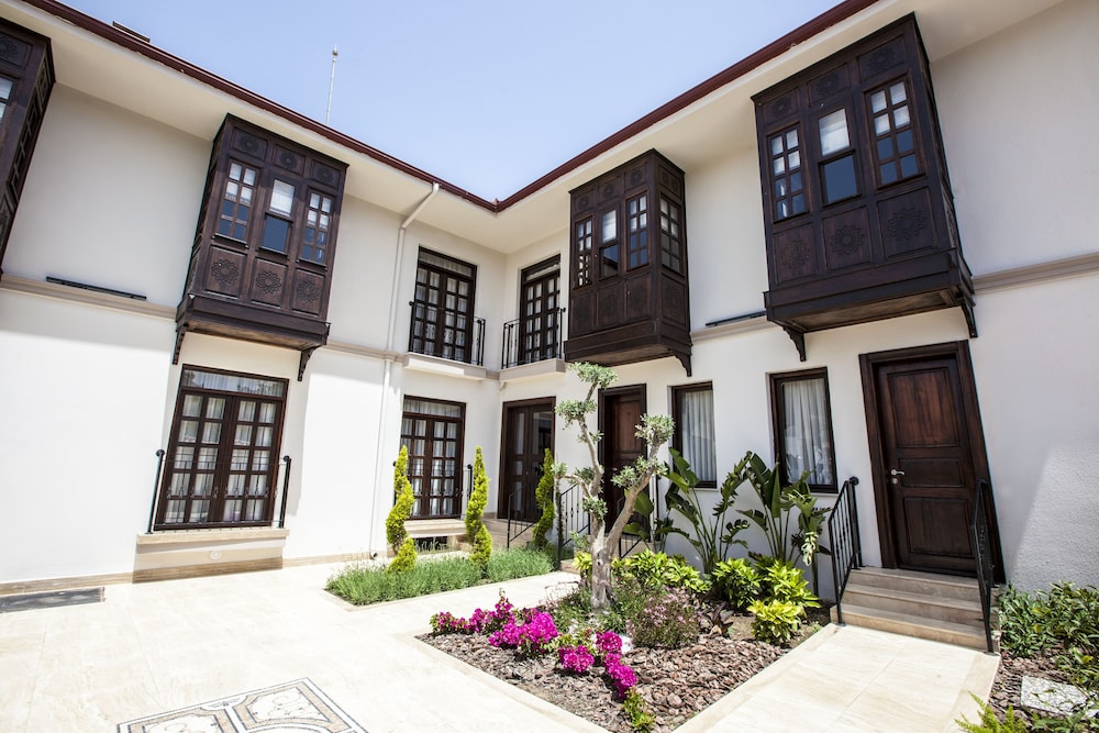 Livia Garden Hotel 3/43