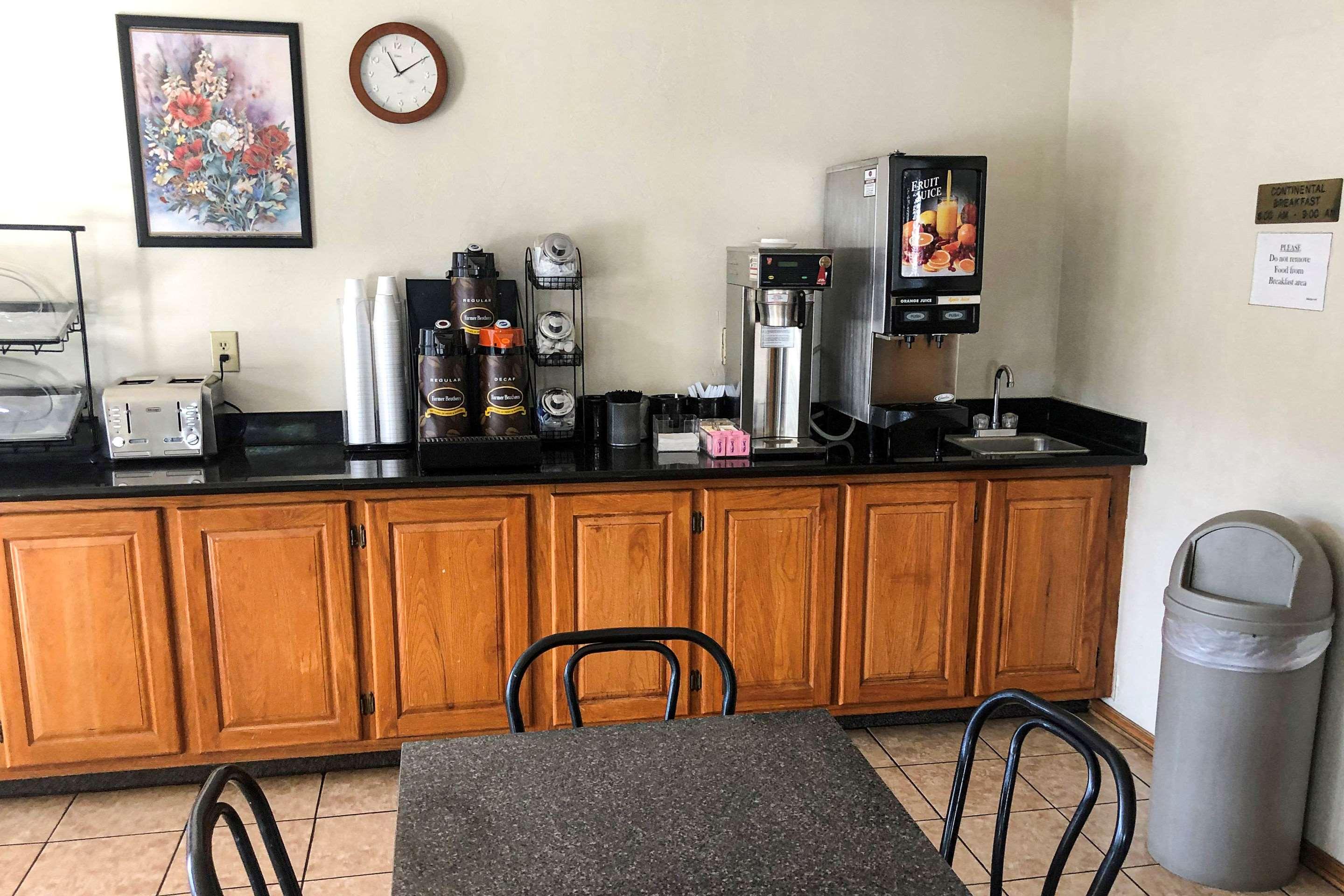 Econo Lodge Oklahoma City Northeast 6/28
