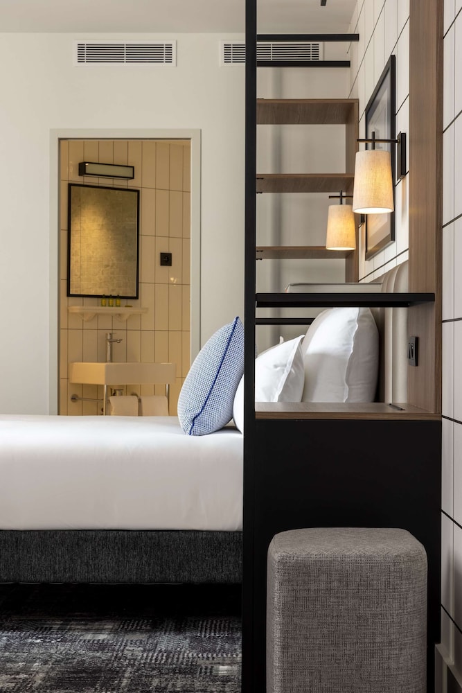 Hotel Moderniste 9/47