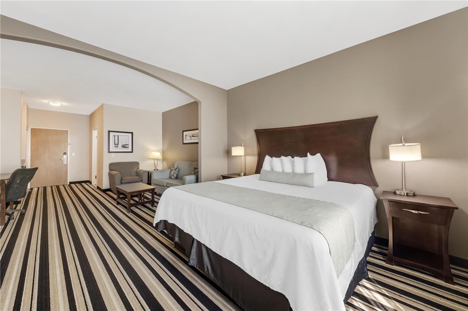 Best Western Plus Sand Bass Inn & Suites 27/52