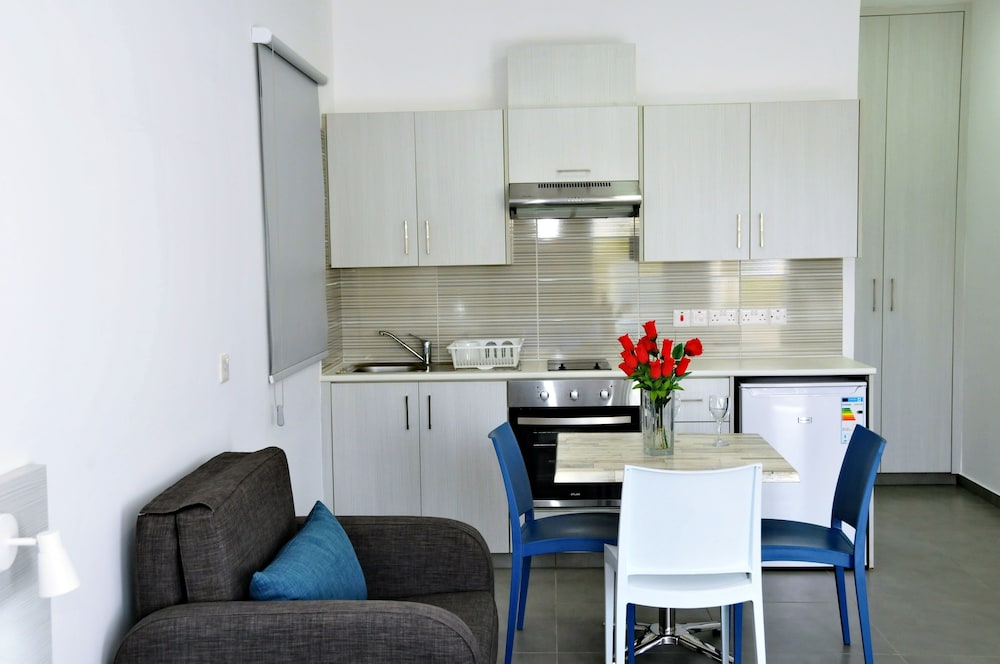 Kaos Hotel Apartments 32/41