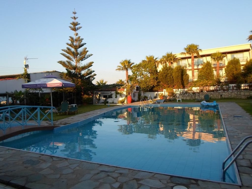 Anatoli Apartments 13/32
