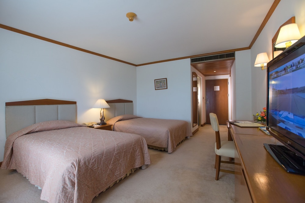 DELUXE, TWIN BEDS