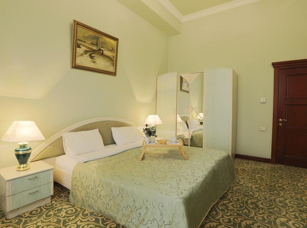 METROPOL HOTEL 23/65