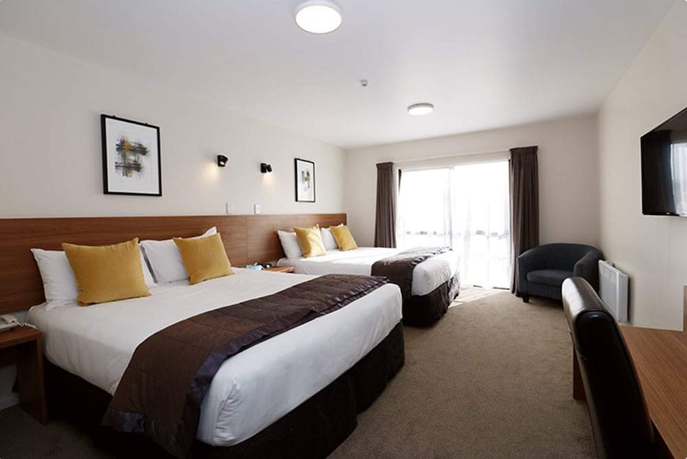 The Victoria Hotel Dunedin 32/68