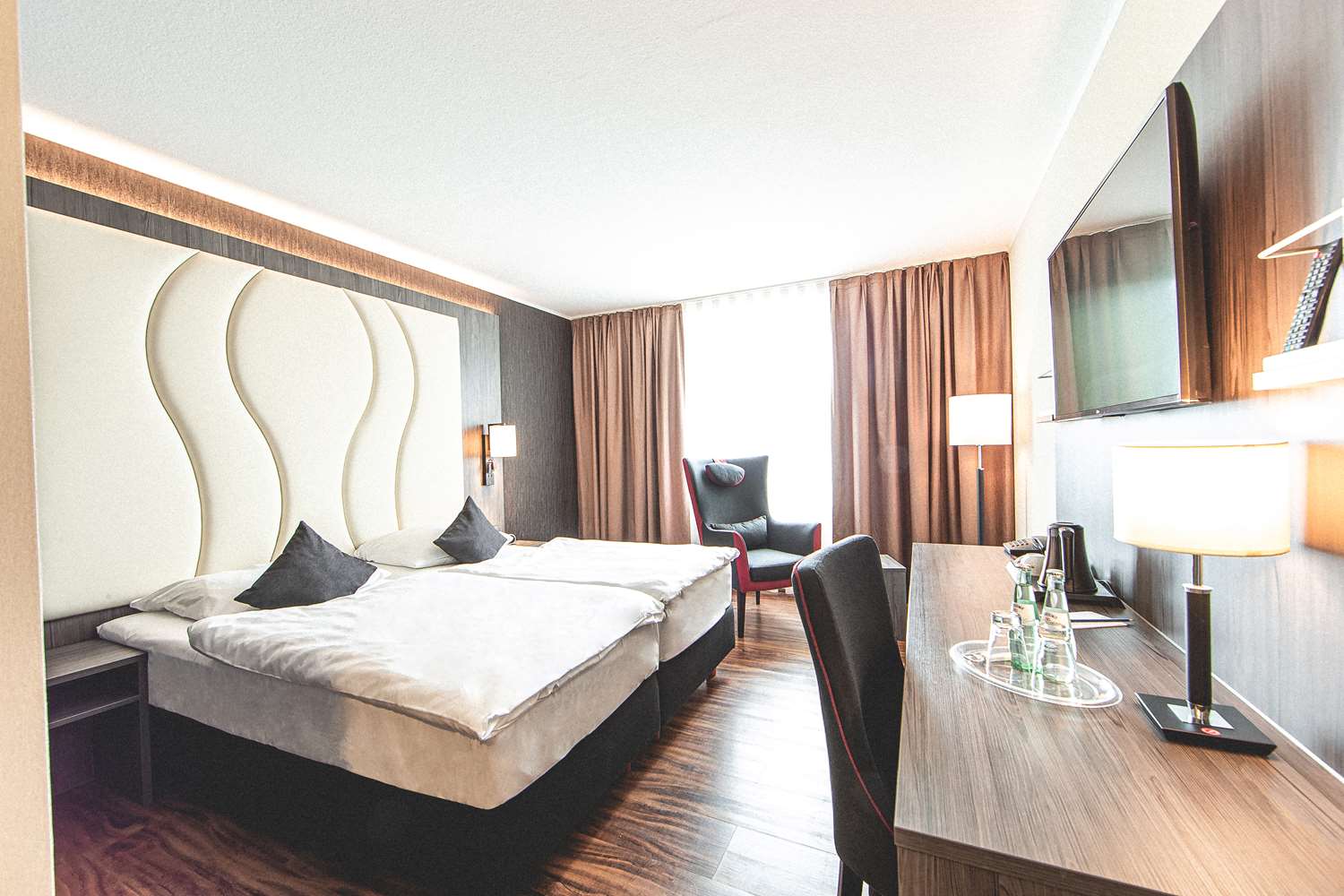 Comfort, Twin Beds