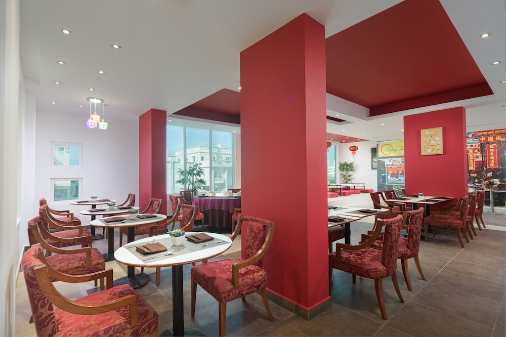 Al Hail Waves Hotel Managed By Centara 62/78