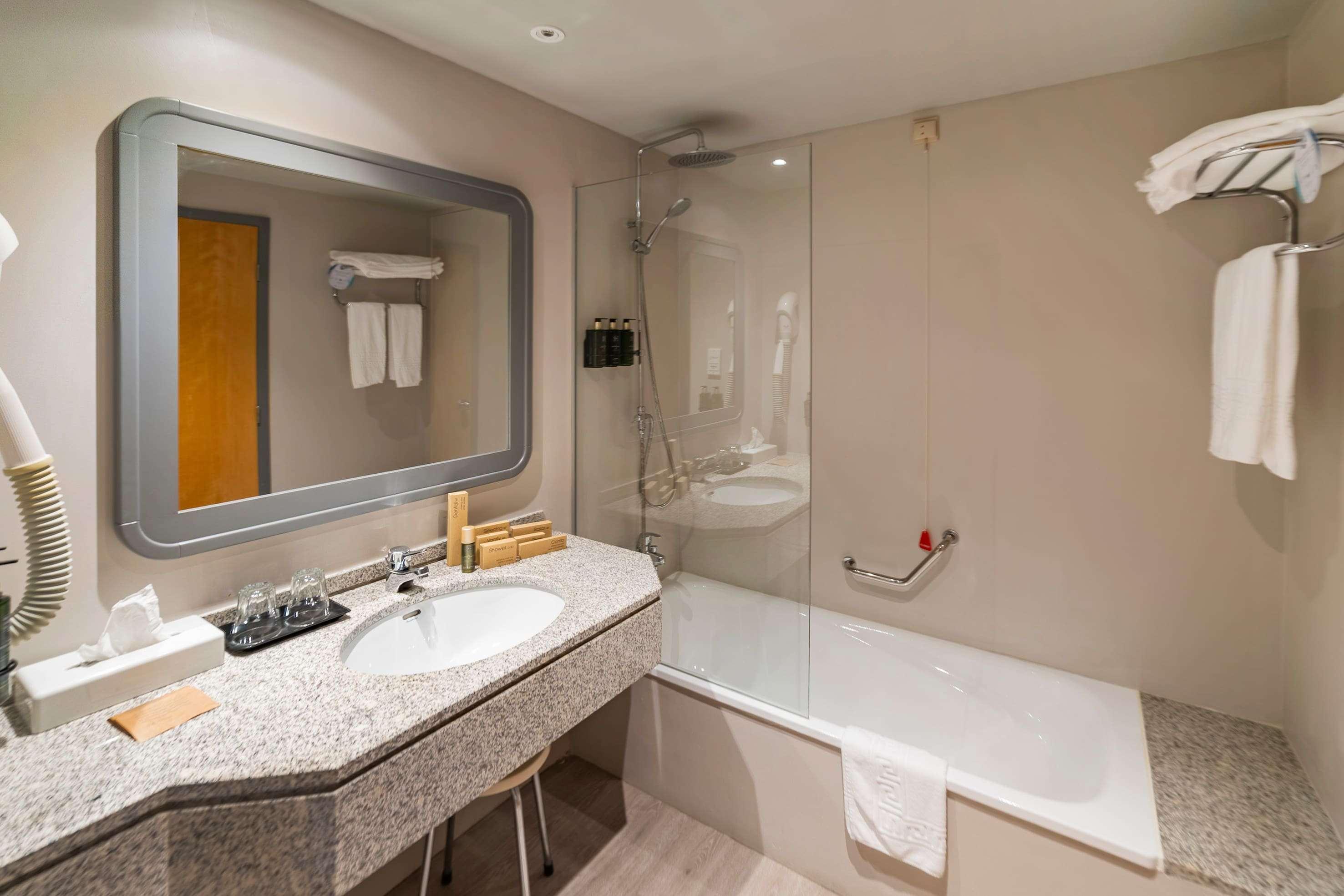 Guest Room, Double Bed, Melia Castelo Branco 2/3