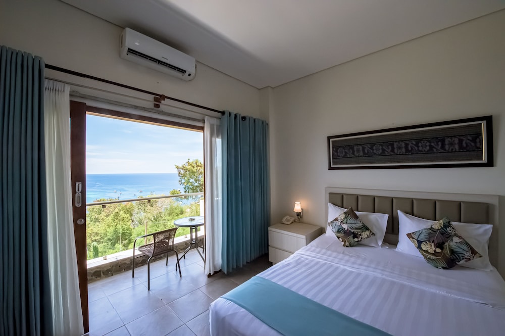 La Cecile Hotel and Cafe Komodo 6/30