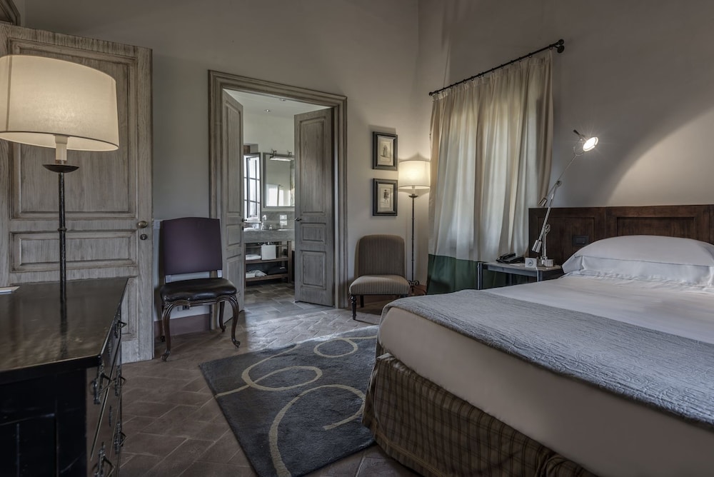 غرفة سوبيريور بسرير كينج، Castel Monastero 3/5