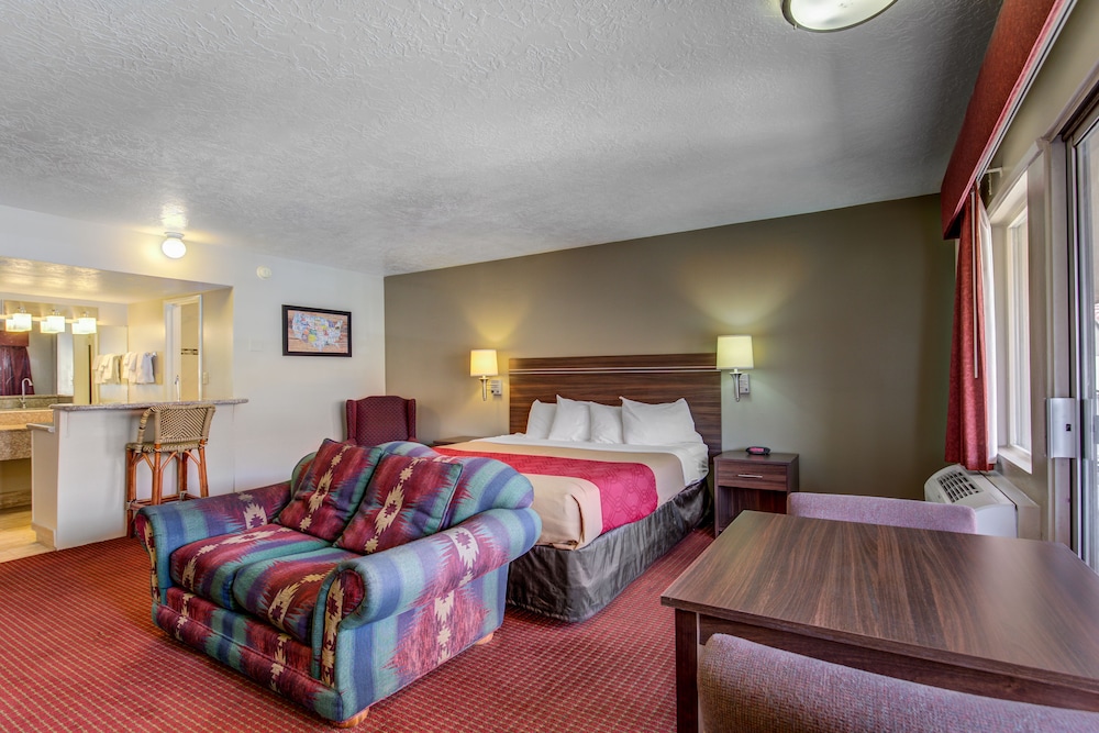 Econo Lodge St George North - Near Pioneer Park 7/33