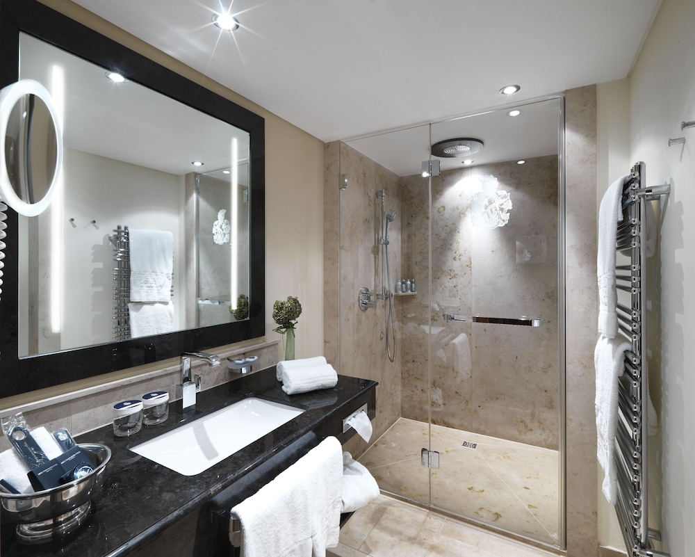 Interalpen-Hotel Tyrol 50/50