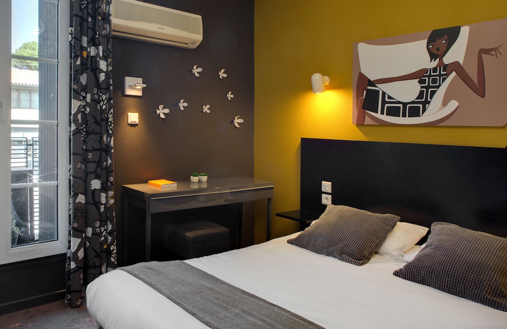 Hotel Loctroi 18/49