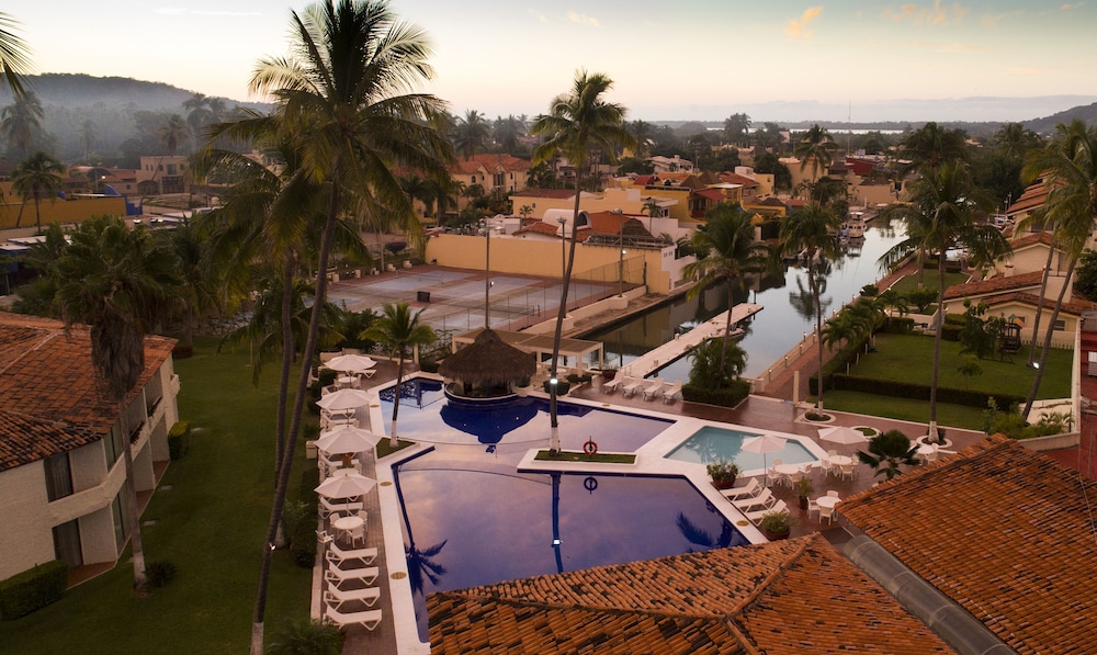 Hotel Cabo Blanco 44/47