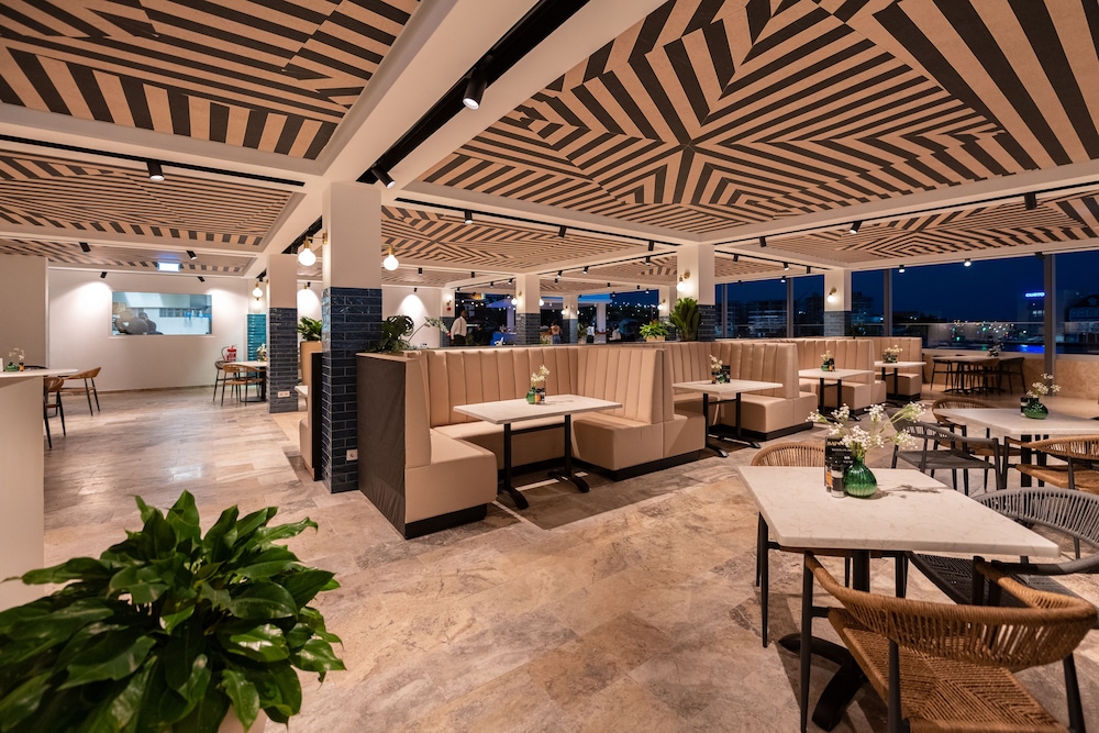 Harbor Hotel and Casino Curacao 52/65