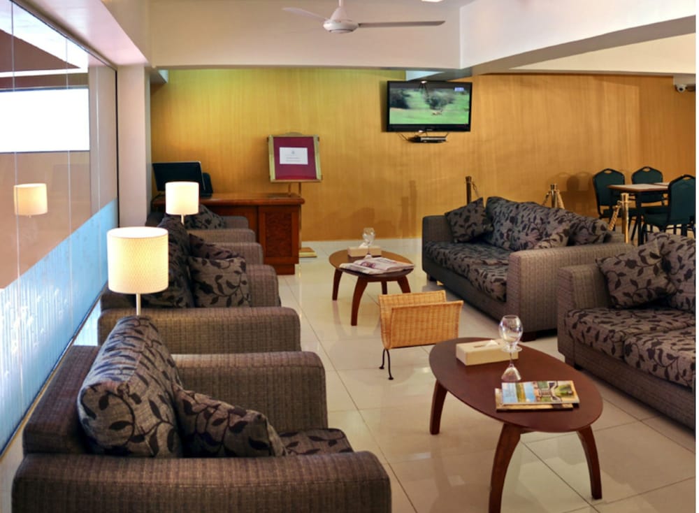 Unique Towers Luxury Boutique Suites 48/76