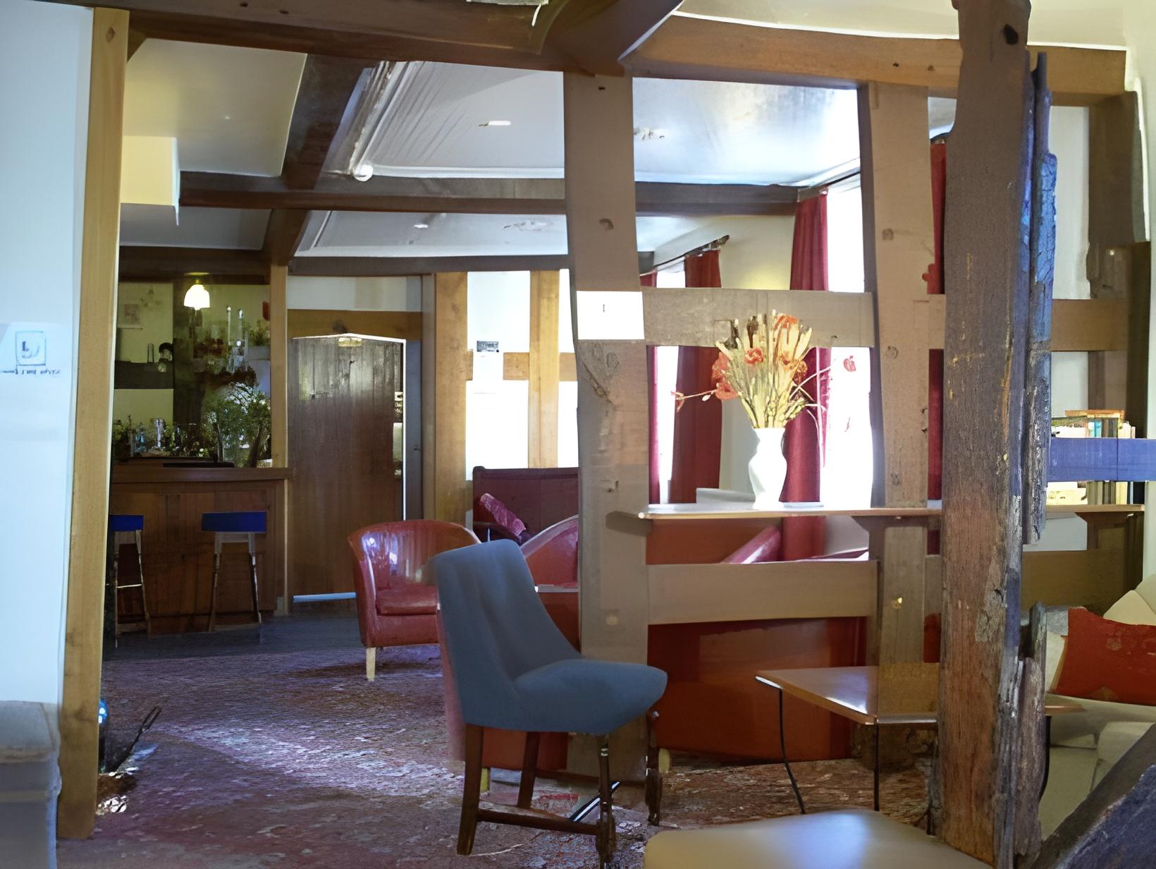 The Falcon Hotel 10/15