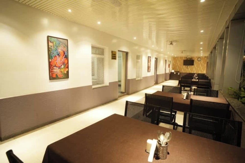 Tourist Home Lodging 24/36
