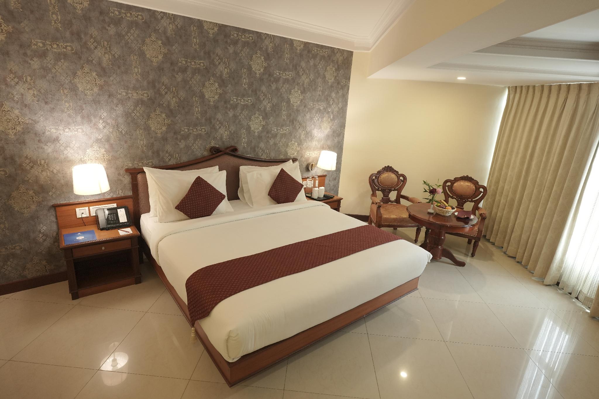 Maurya, Suite
