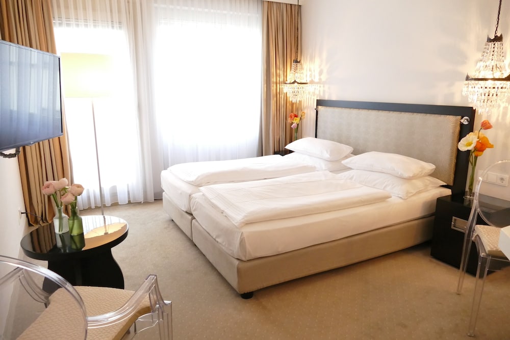 SUPERIOR, DOUBLE BED
