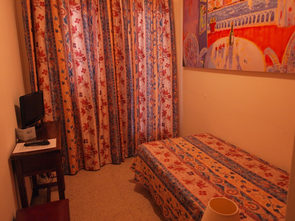 El Cid Hotel 29/72