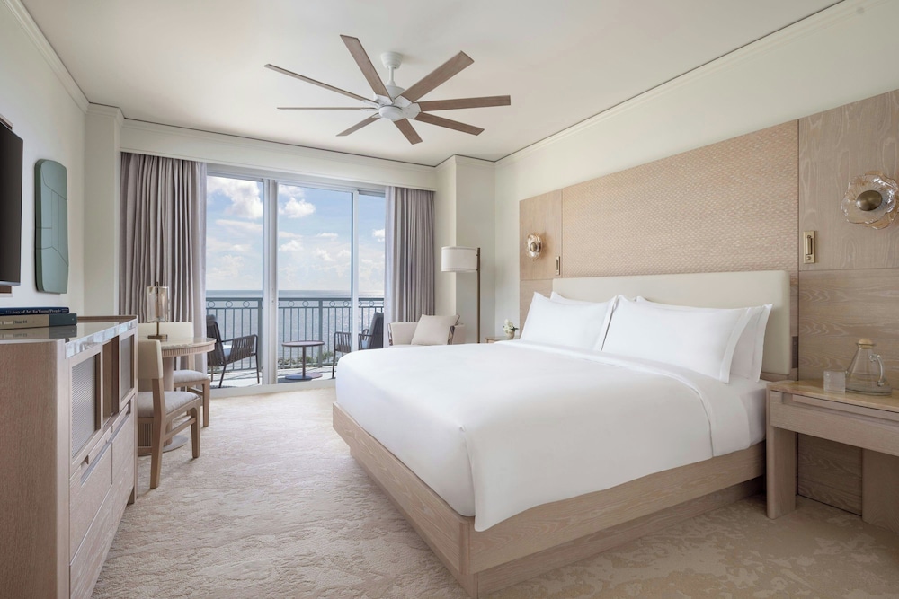 Room, King Bed, Ocean Front, Balcony