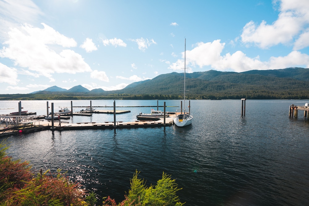 The Ketch Inn and Marina 53/65