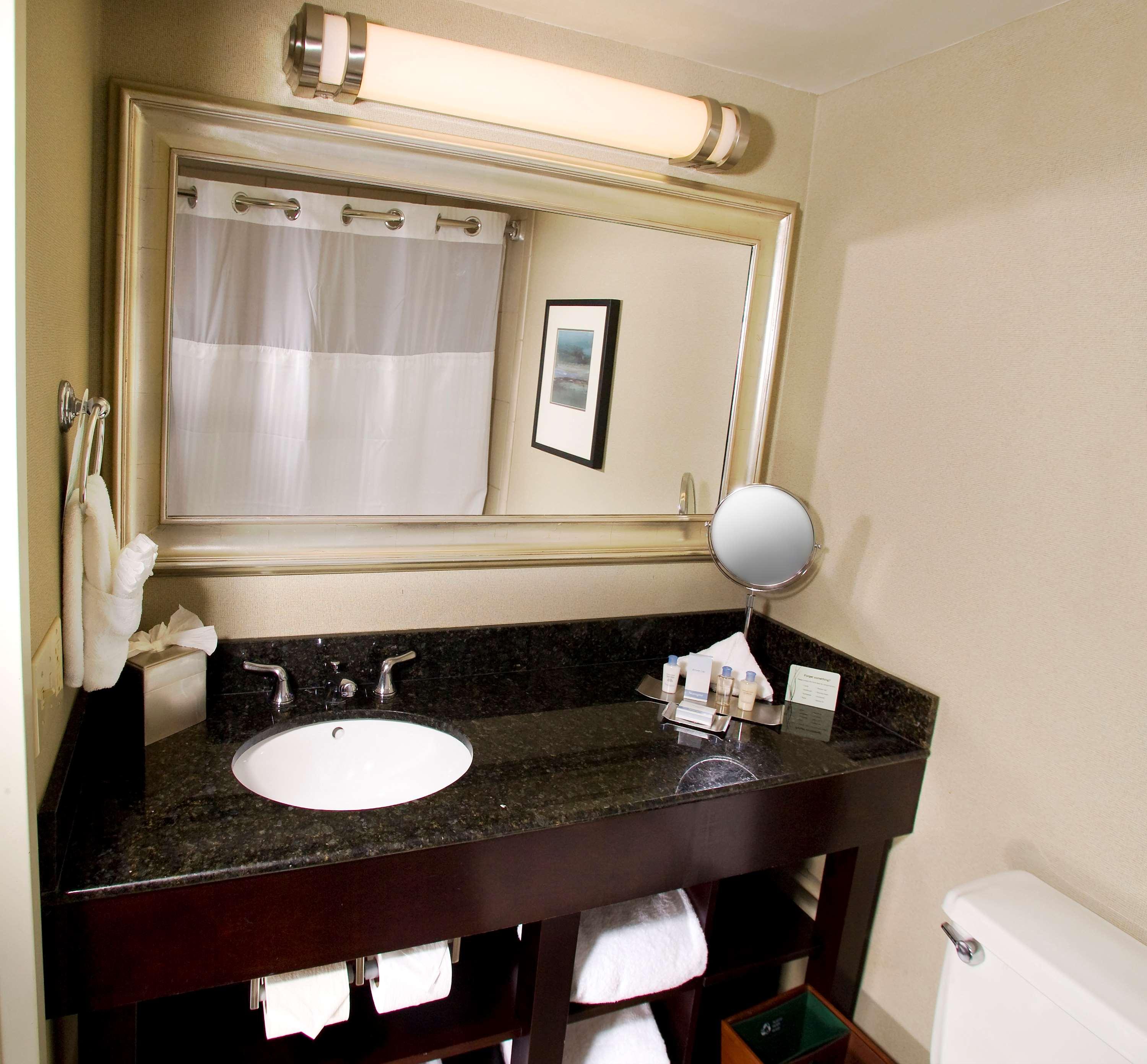 Doubletree By Hilton Norwalk 44/45
